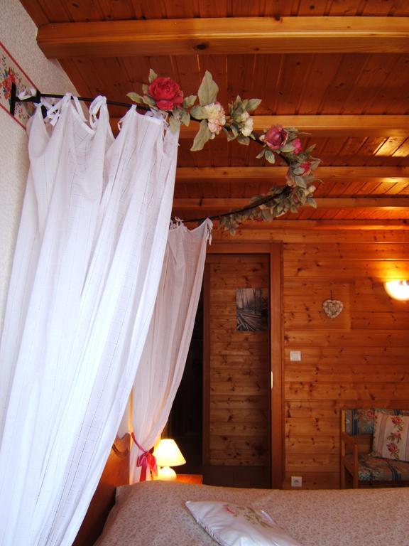 B&B Chalet L'Epinette Gérardmer Szoba fotó